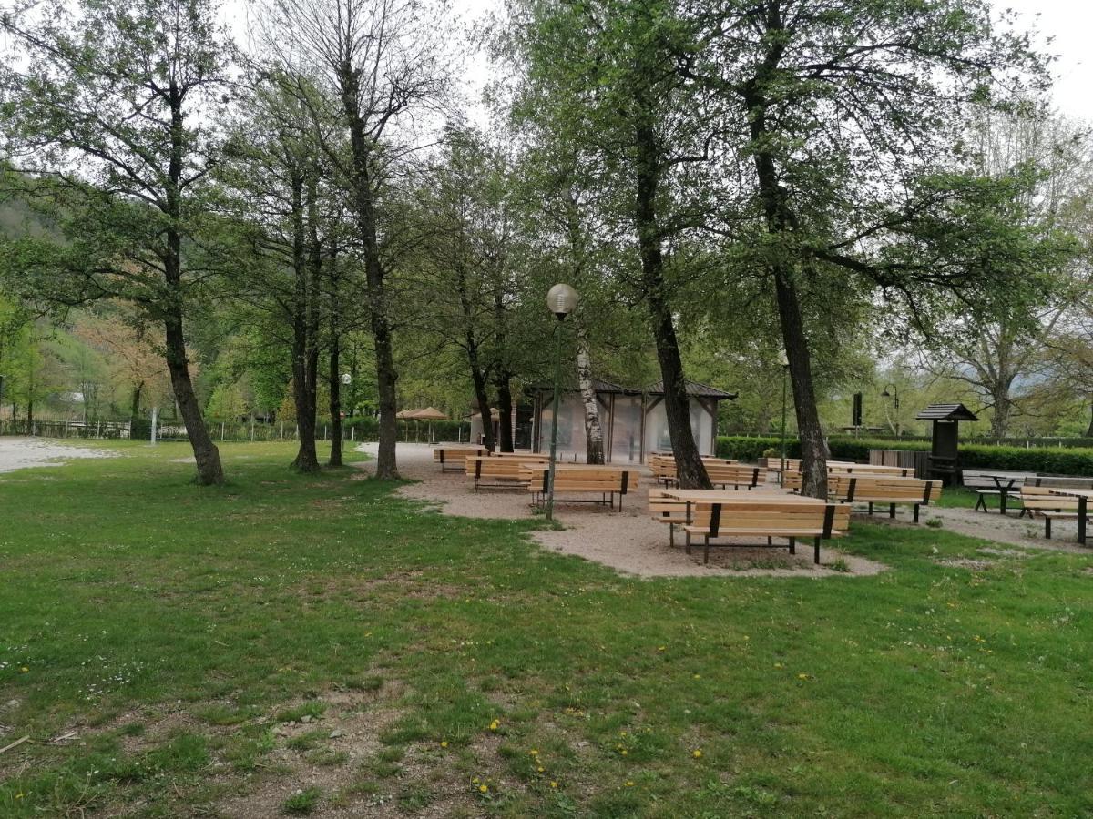 Ca' Dei Cigni Apartment Calceranica al Lago Bagian luar foto