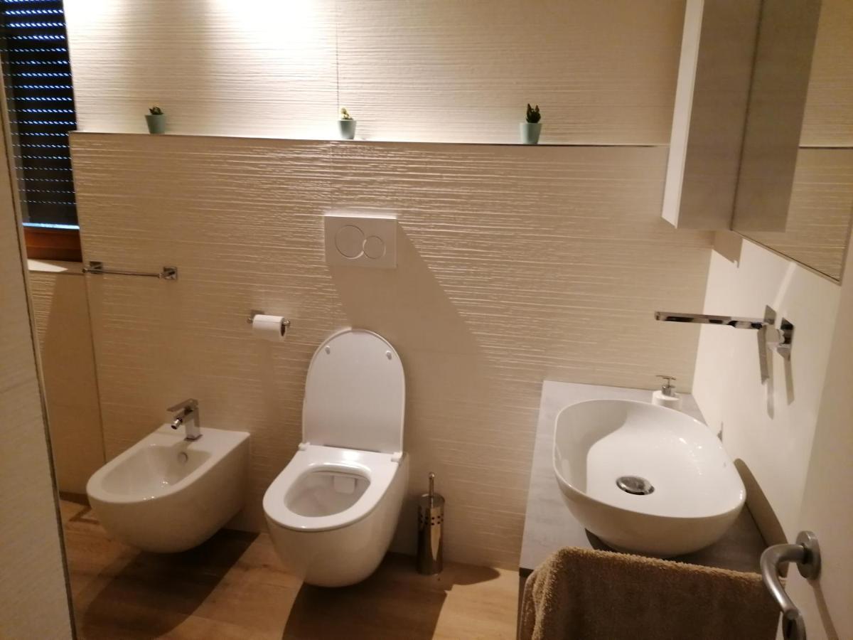 Ca' Dei Cigni Apartment Calceranica al Lago Ruang foto